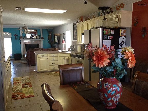 2nd image of 4816 Matterhorn Dr