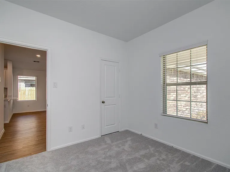 24035 Priano Forest Dr — Photo 29