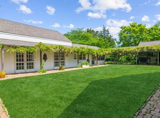 68 Barkers Island Rd, Southampton, NY 11968