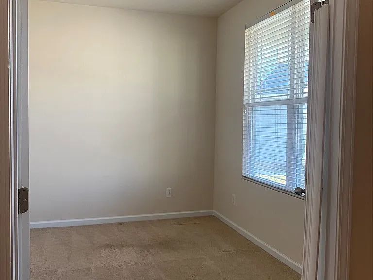 919 Merchants Ct — Photo 9
