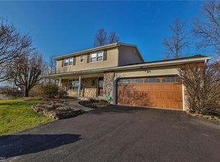 7657 Catalpa Dr, Macungie, PA 18062