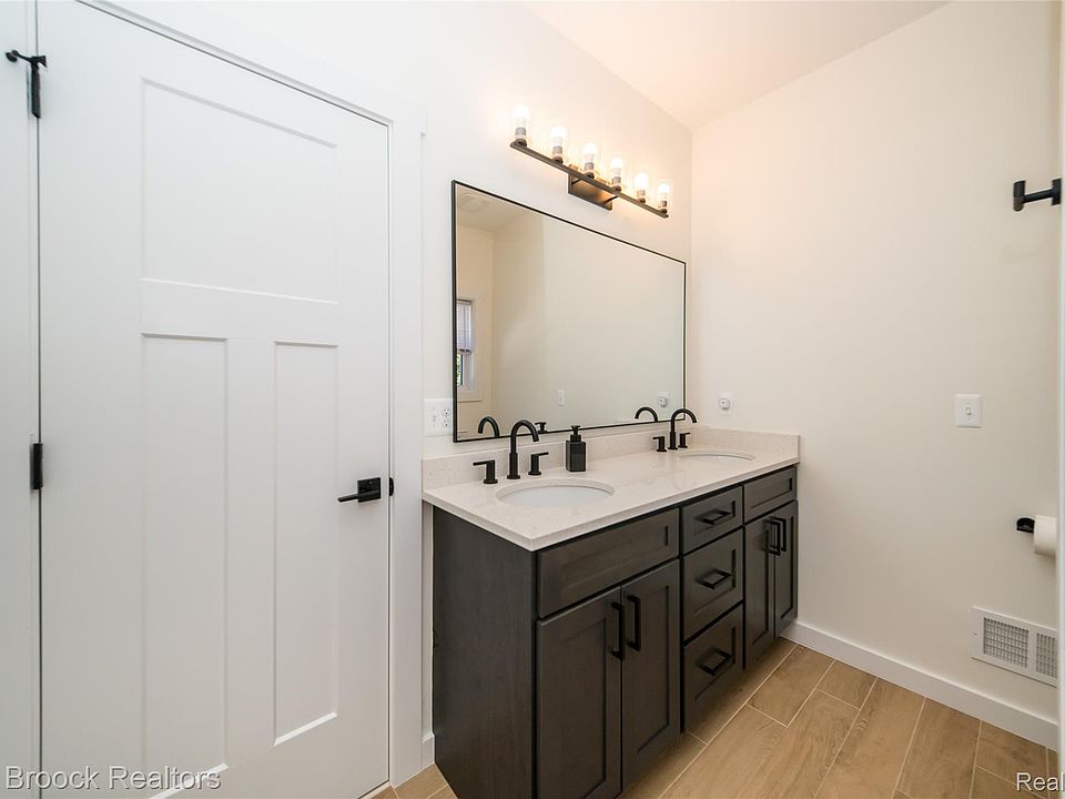 3350 Rockhaven Ave, photo 16