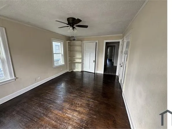 1124 N Main St #3, Rockford, IL 61103