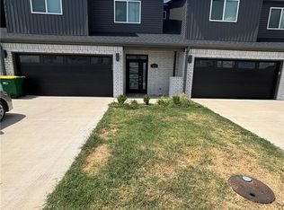 471 Azurite Rd #1, Centerton, AR 72719