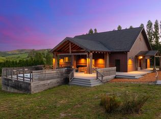 2836 Bloomfield Rd, Sebastopol, CA 95472