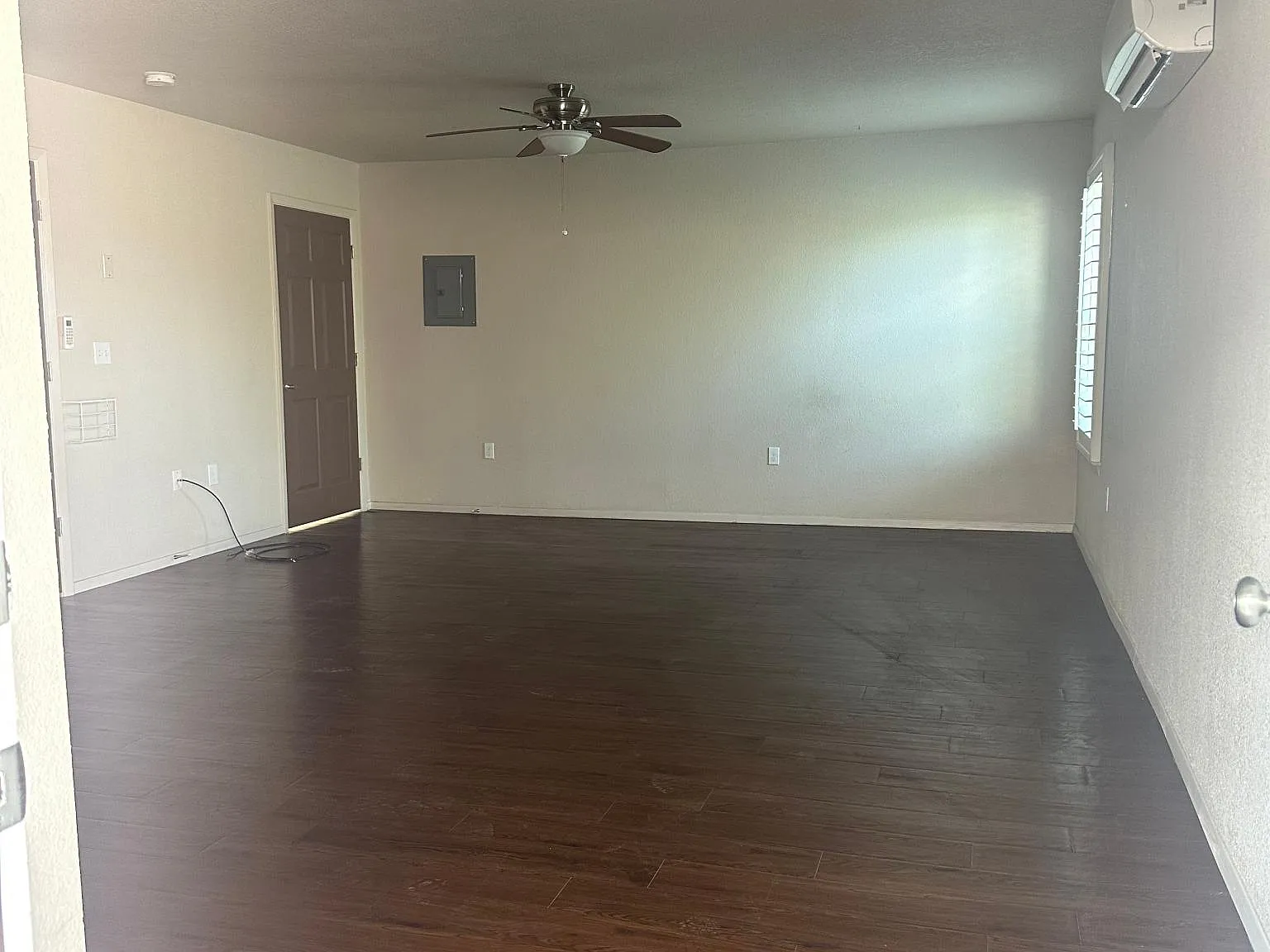 4301 E Missouri Ave — Photo 3