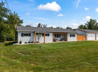 3734 E Garden Pl, Oak Creek, WI 53154