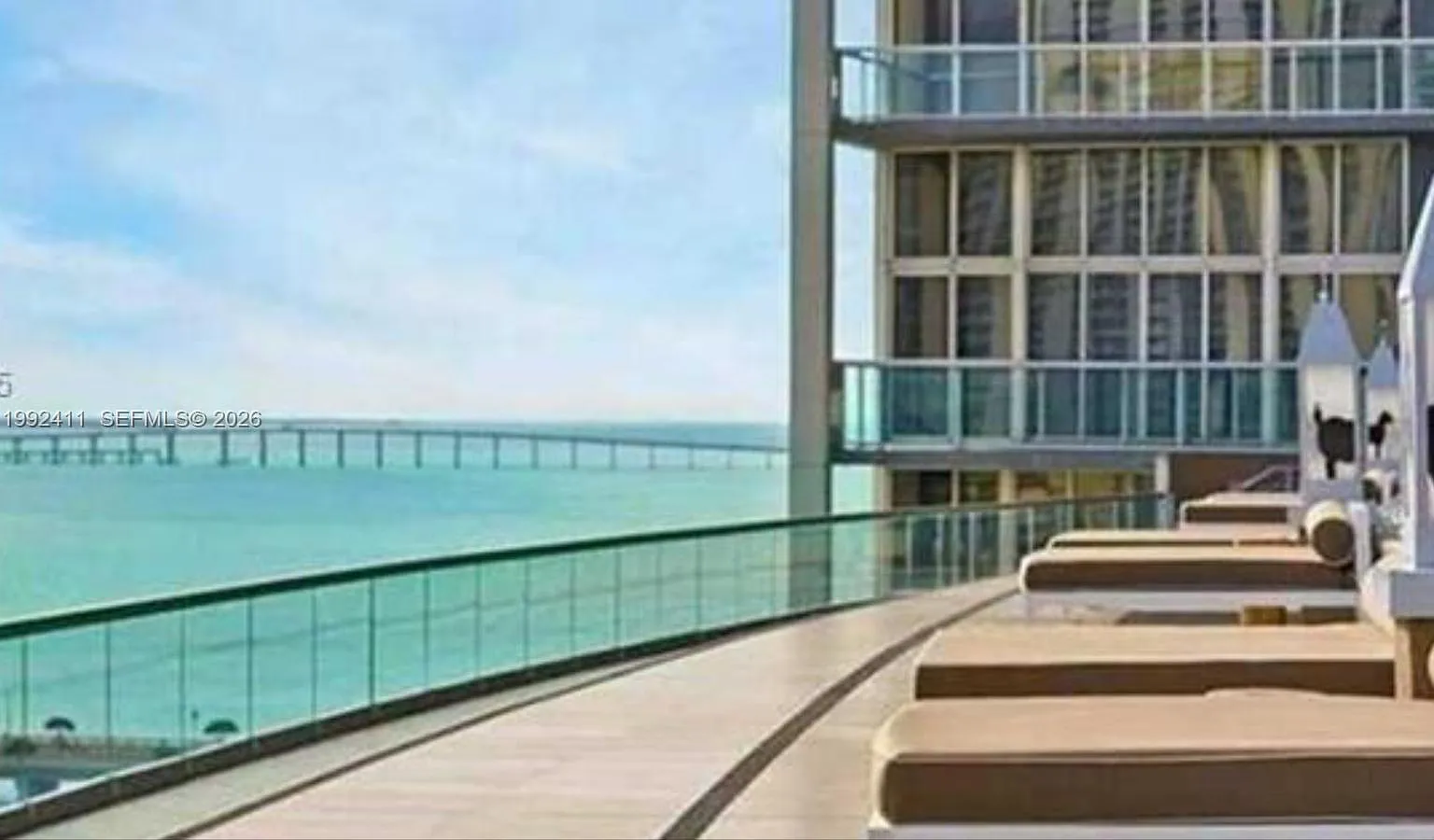 Iconbrickell Condo No 1 — Photo 2