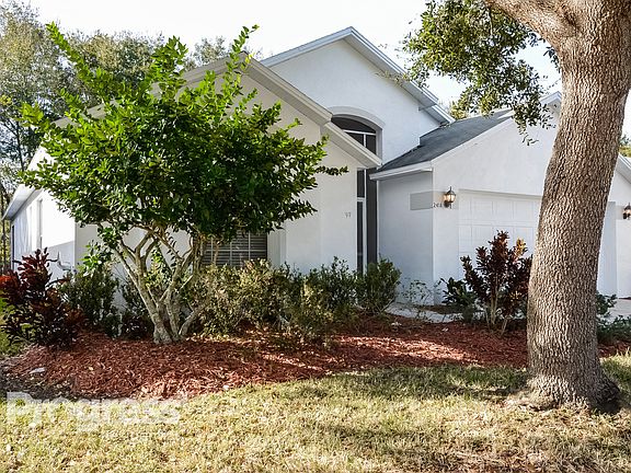 3rd image of 2418 Brownwood Dr