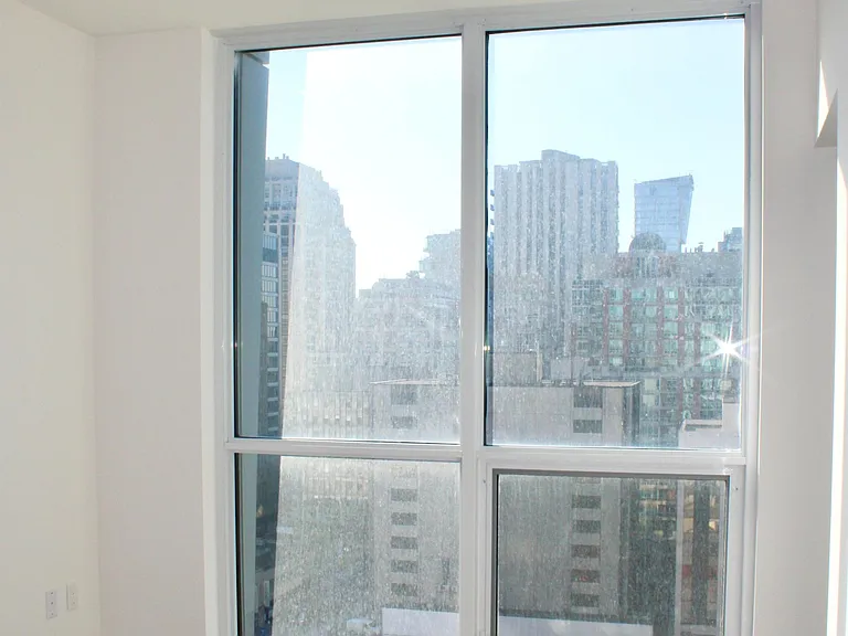 1 Yorkville Ave #1203 — Photo 3