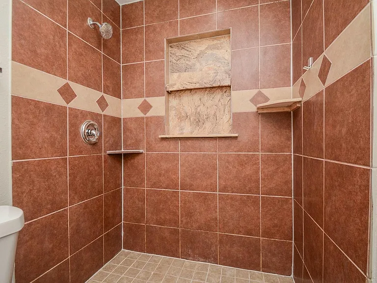 6014 Collingsworth St #2 — Photo 15