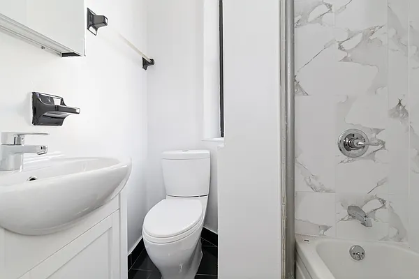 Rented by REAL New York | media 5