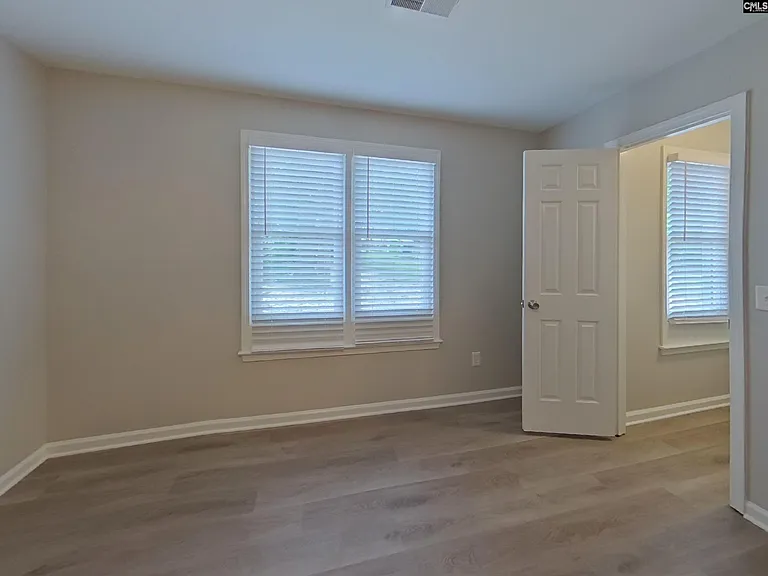 13 Dyers Hall Ct — Photo 5