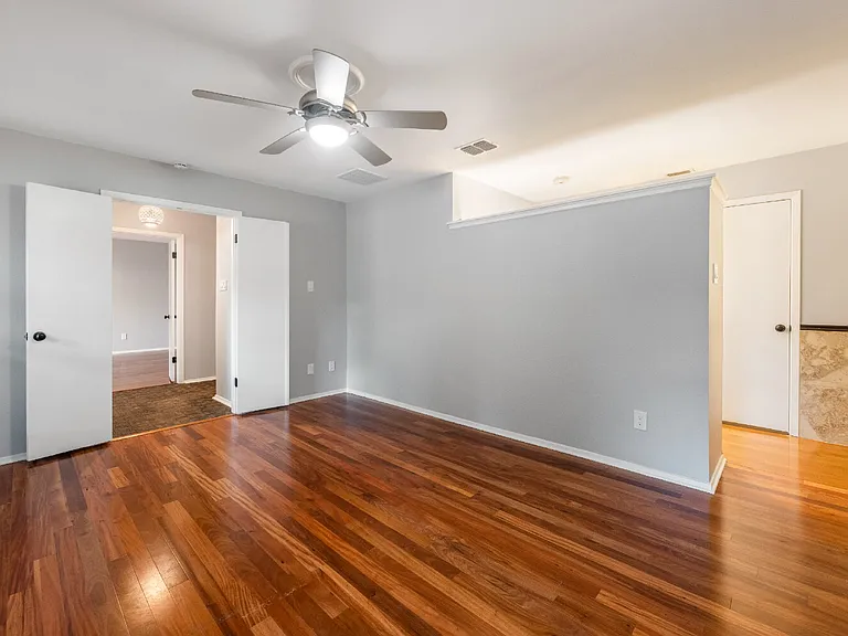 10502 Spicewood Pkwy — Photo 19