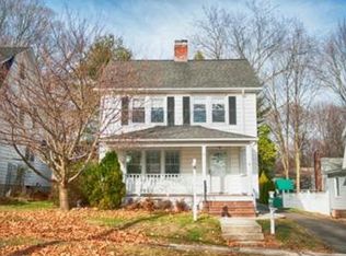 18 Olmstead Pl, Norwalk, CT 06855