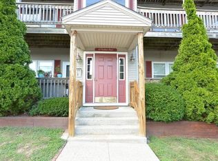 40 Nashua St APT 3, Clinton, MA 01510