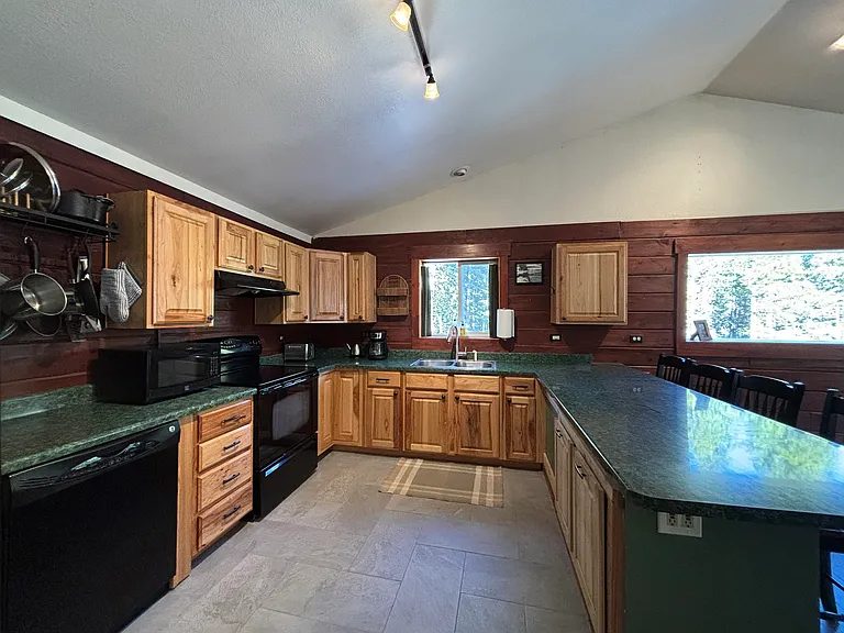 324 Upper Forest Rd — Photo 11