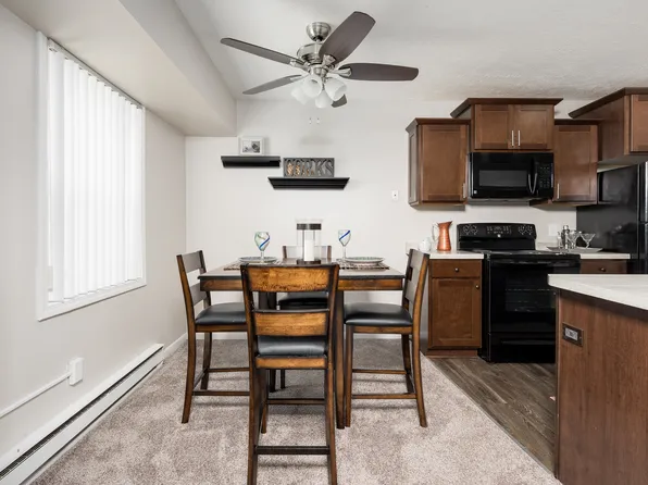 Woodbrook Village, 1705 Coolidge Rd #118, East Lansing, MI 48823