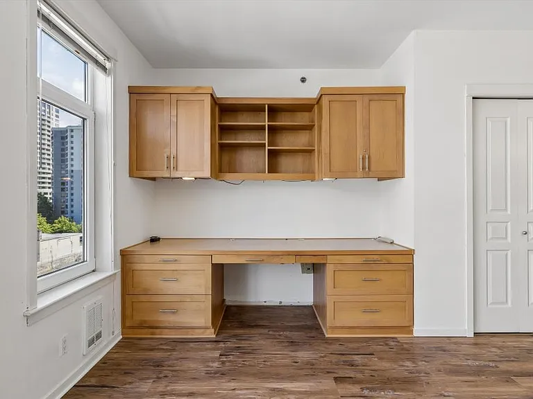 2801 1st Ave #705 — Photo 7