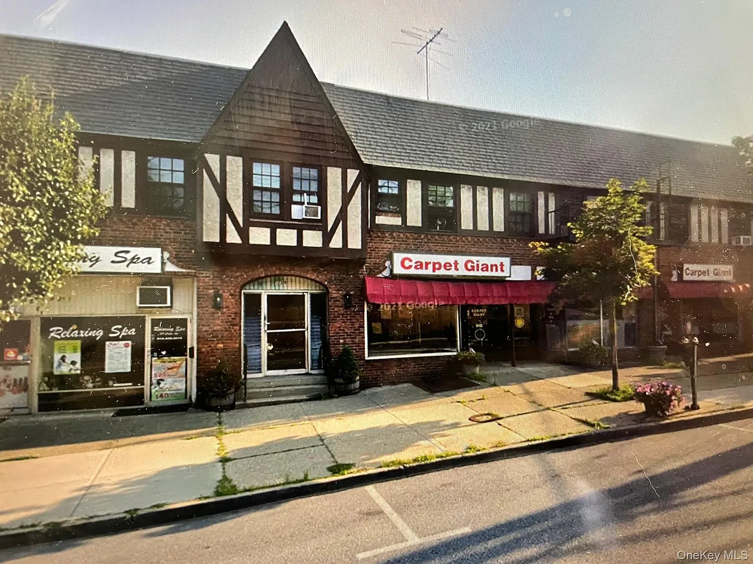 139 Croton Ave — Photo 1