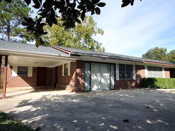 303 Victoria Dr, Enterprise, AL 36330