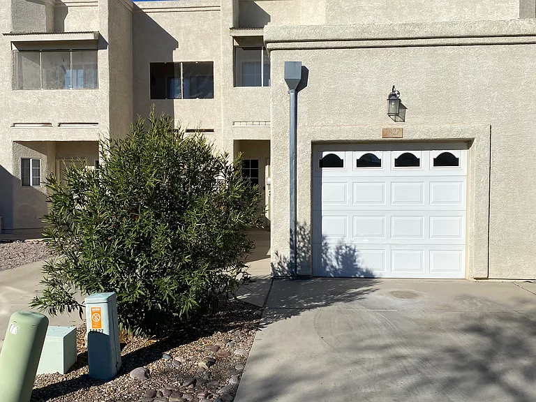2827 E Vespers Pl — Photo 1