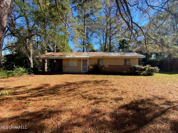 104 Davis St, Pelahatchie, MS 39145