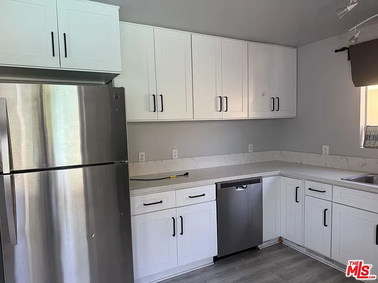 6556 Forbes Ave — Photo 3