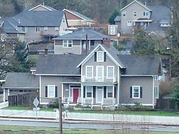 2nd image of 13030 Clackamas River Dr