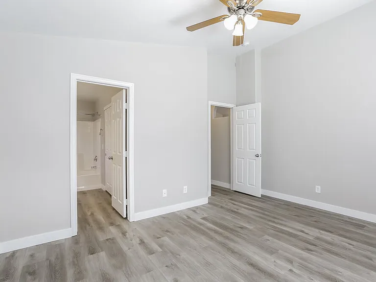 6531 Duck Hill Springs Dr — Photo 8