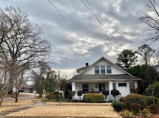 610 E 4th St, Tuscumbia, AL 35674