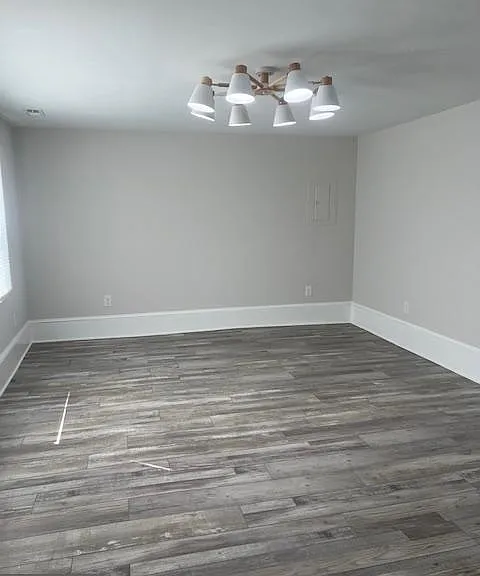 106 Carolina Ave — Photo 2