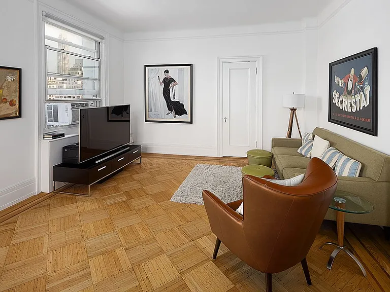 26 E 63rd St #11A — Photo 5