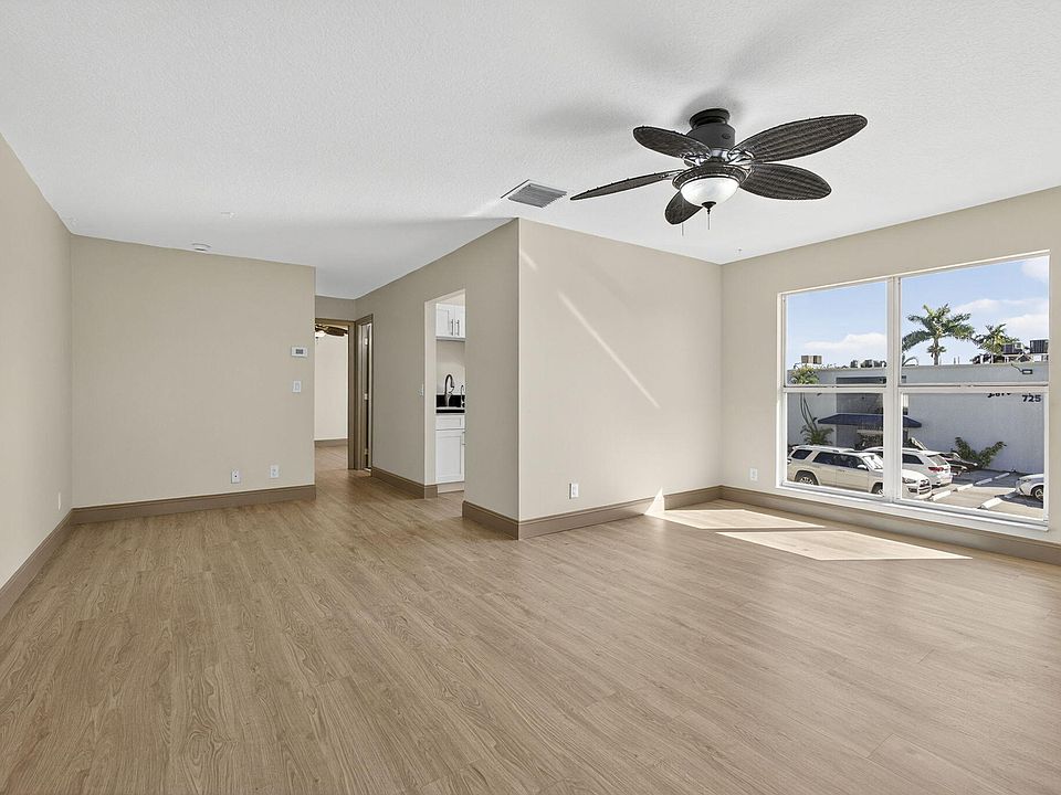 1st image of 727 Hummingbird Way #6