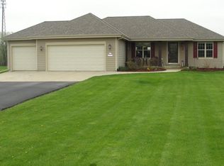 S99W22315 Cartwright Ct, Big Bend, WI 53103