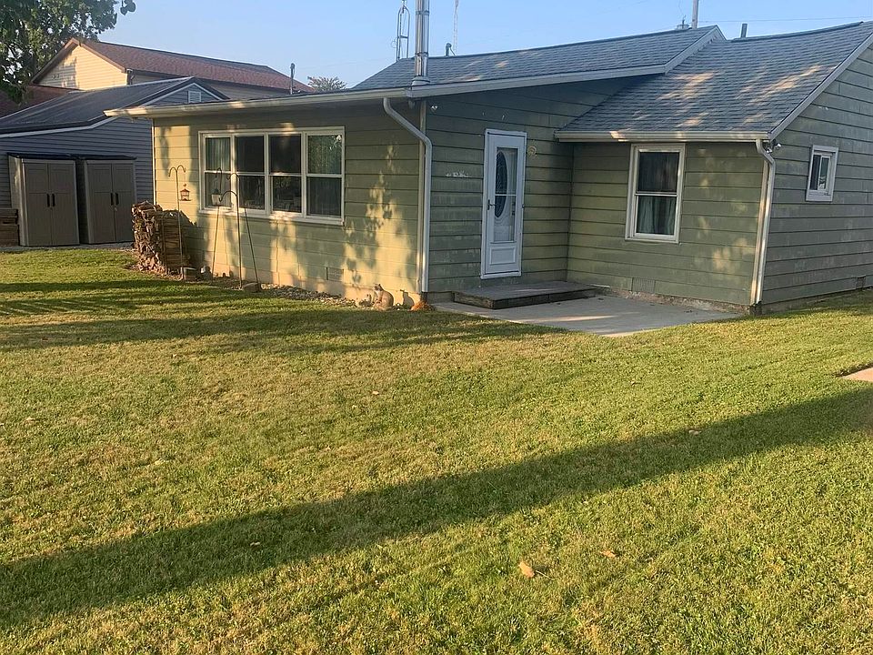 1st image of 3855 W Lakeshore Dr