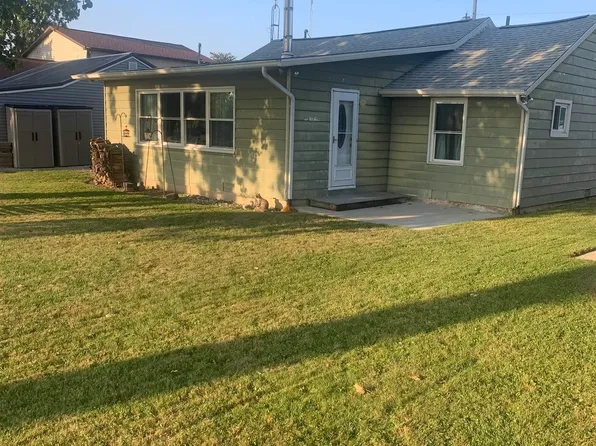 3855 W Lakeshore Dr, Columbia City, IN 46725