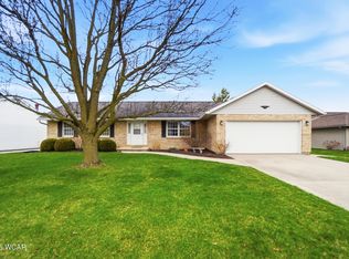 8 Harwood Ln, Cridersville, OH 45806