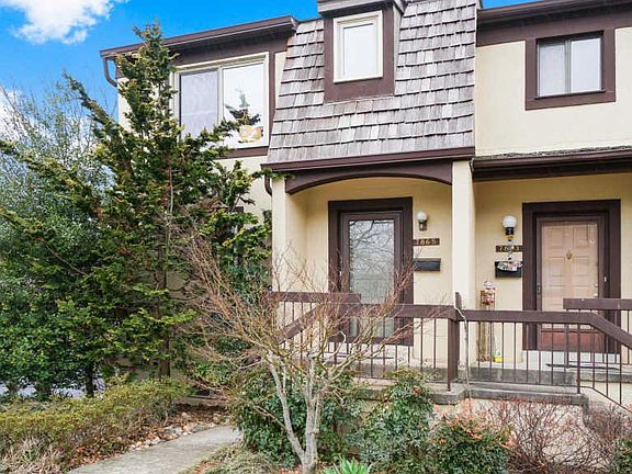 4th image of 7865 Muirfield Ct