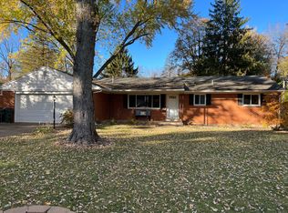 4184 Sugarcreek Dr, Bellbrook, OH 45305