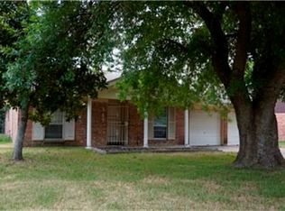 267 Coach Lamp Ln, Houston, TX 77060