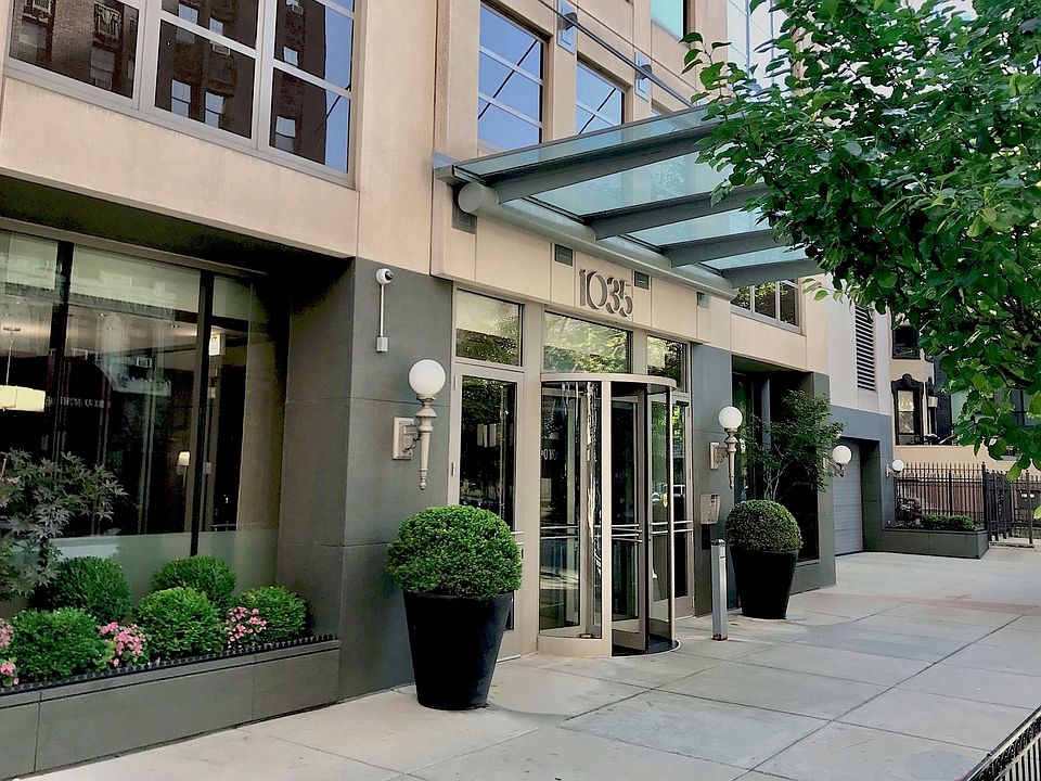 1st image of 1035 N Dearborn St Unit 7W