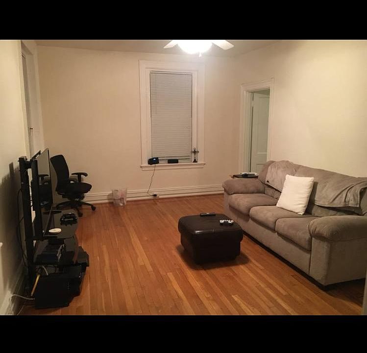 Living Room, Overlooks Cary Street