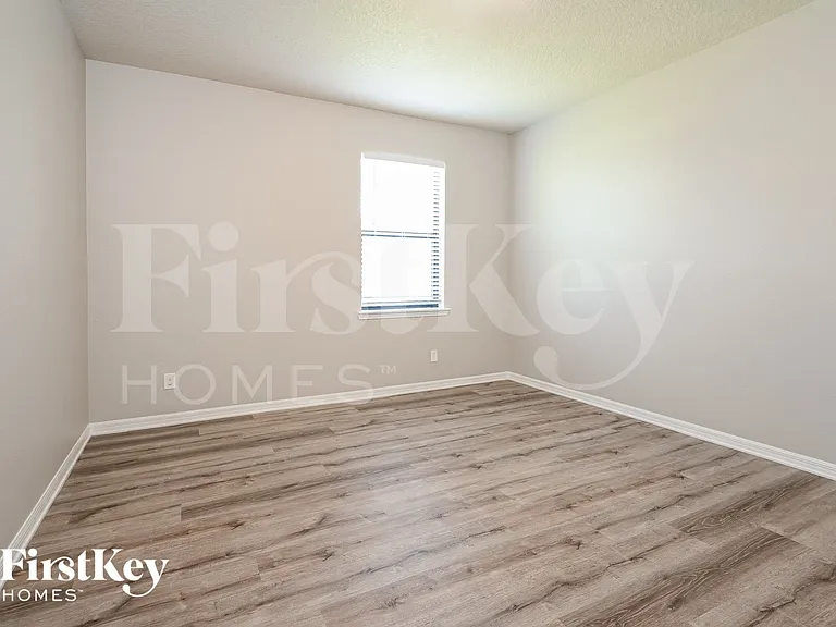 10431 55th Ct E — Photo 11