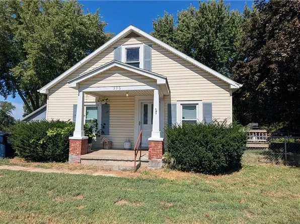 336 E Locust St, Troy, KS 66087