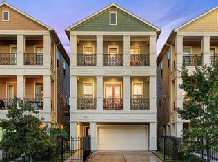 2710 Nicholson St, Houston, TX 77008