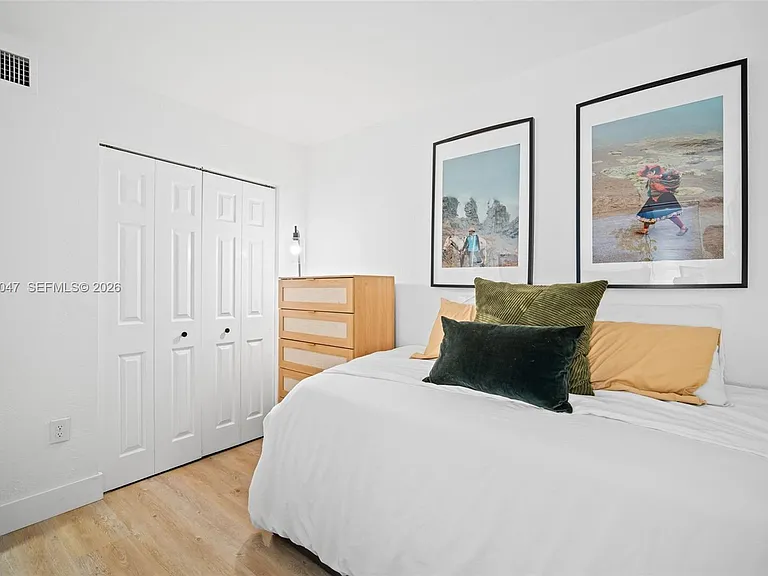 2575 SW 27th Ave #304 — Photo 10