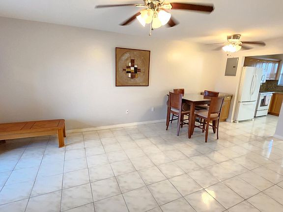 2nd image of 2721 N Pine Island Road #309