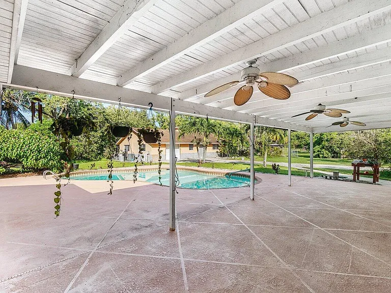 5313 Colbright Rd — Photo 30