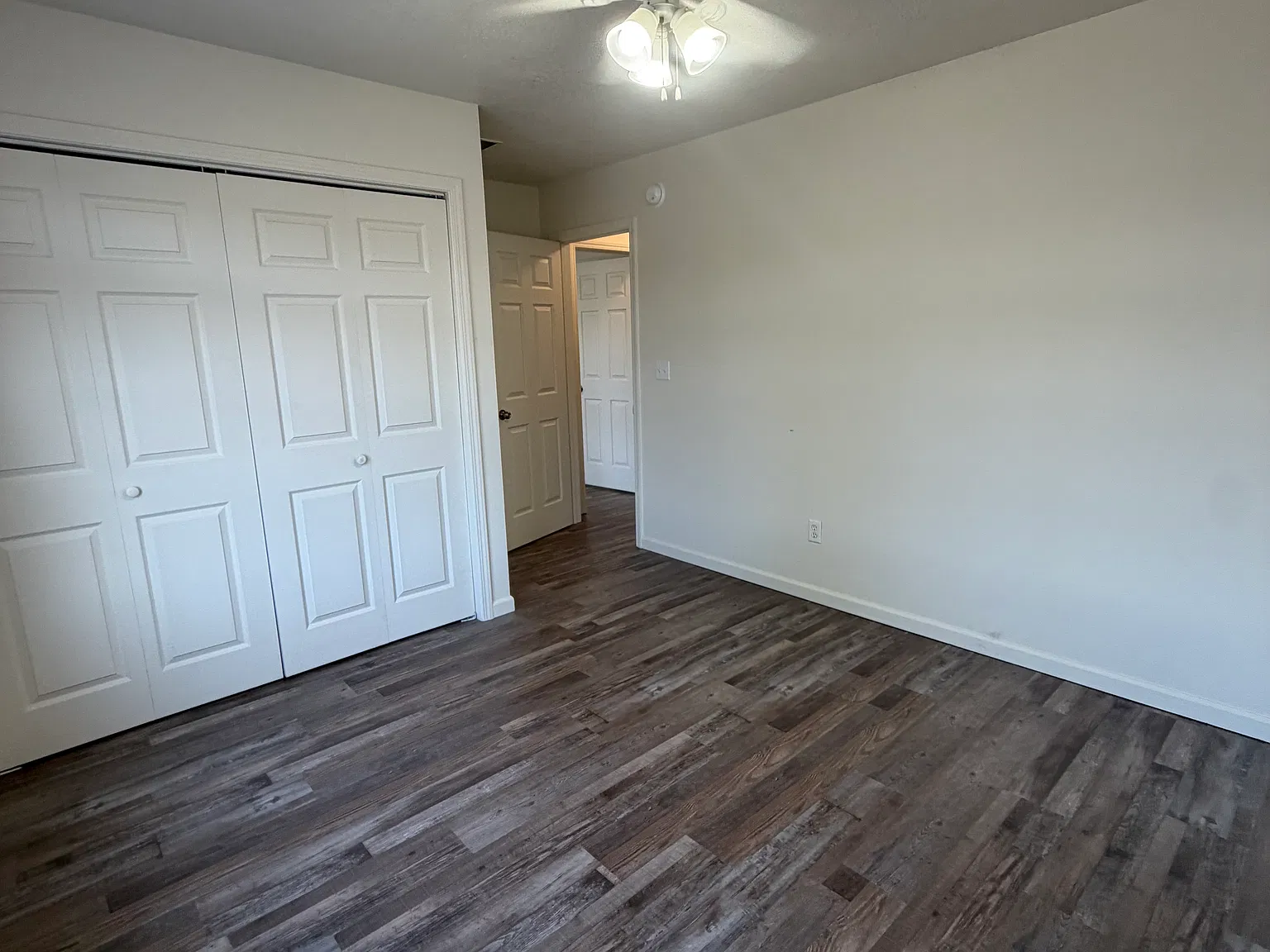 3 bed, 2.5 bath, 1524 sqft, $1,600 — Photo 4
